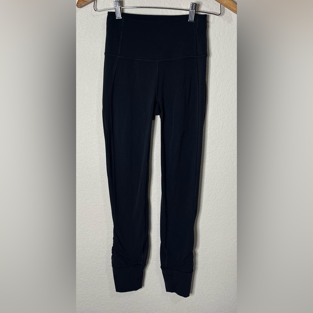 Lululemon Melodic Movement 7/8 Tight 25" inseam Black Size 2 - Picture 6 of 7